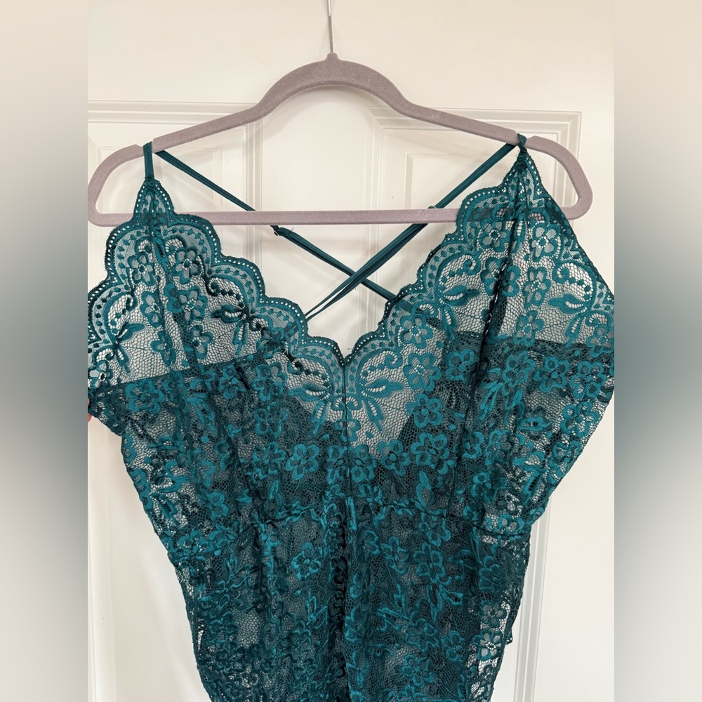 Stylish Teal Lace Bodysuit - Picture 2 of 6